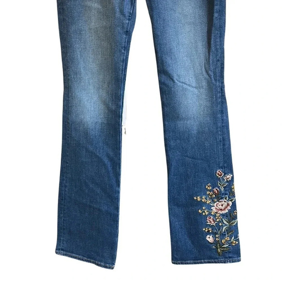 Driftwood Kelly Embroidered Flare Jeans Regular Wash Size 26 - Picture 9 of 12